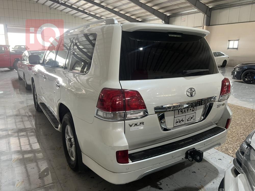 تويوتا لاندكروزر